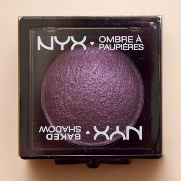 NYX Baked Eyeshadow Ombre Sugar Babe Violet Smoke - Picture 2 of 5